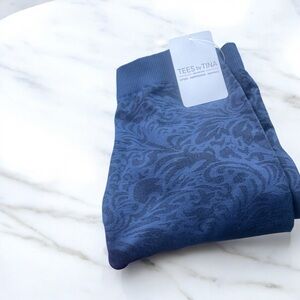 Tees by Tina Navy Blue Swirl Pattern Leggings